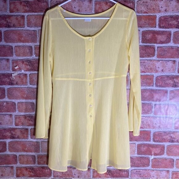 United Colors Of Benetton Yellow Button-Up Sheer Top size 42 size 11 U.S - Picture 3 of 7